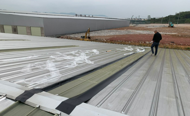 红安厂房屋面防水维修案例